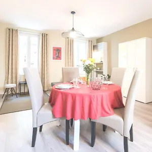 Appartamento Charme Au Coeur D'avignon, Avignone