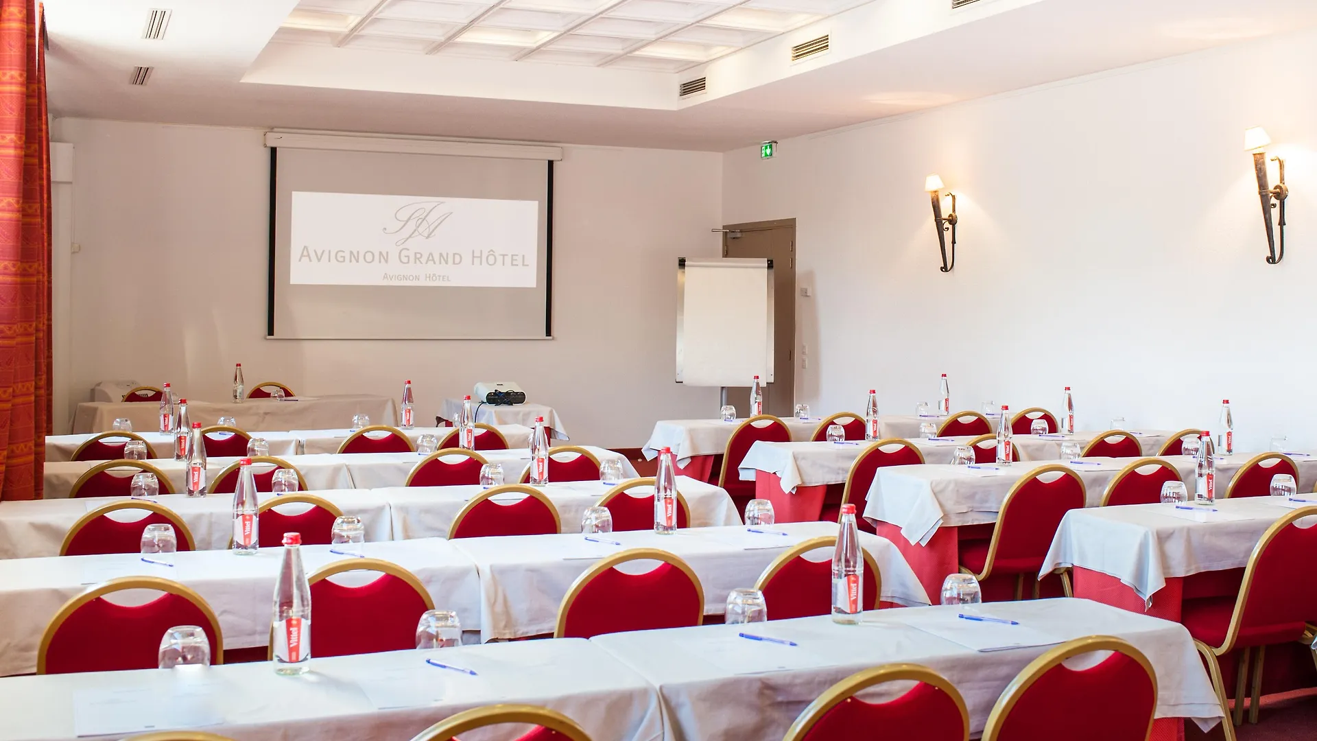 ****  Avignon Grand Hotel צרפת